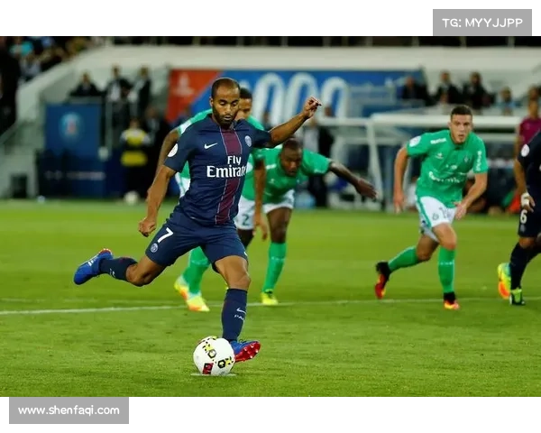 小卢卡斯为何在巴黎始终无法赢得主力位置的原因分析